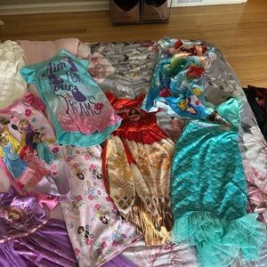 7 Disney Princess nightgowns